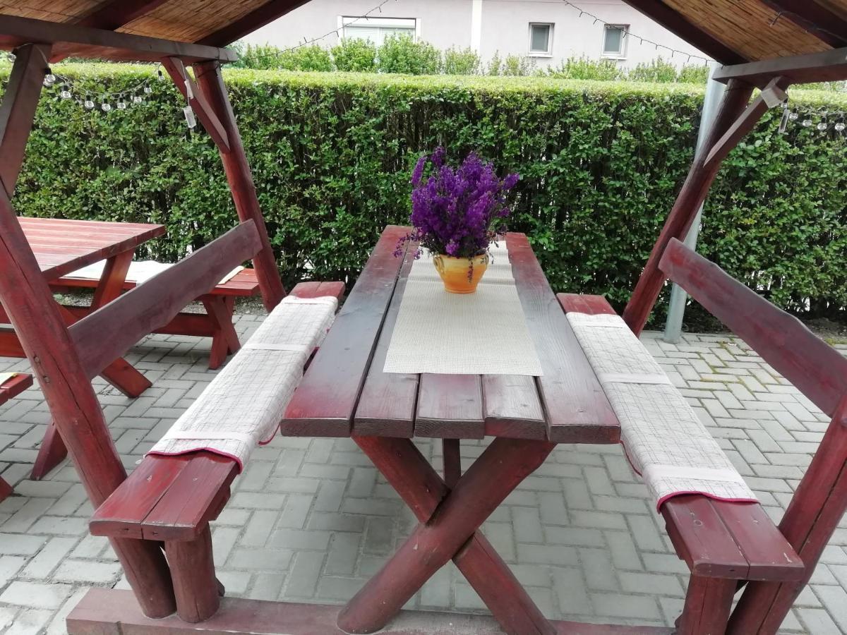 Vadasztanya Fogado Daire Egerszalók Dış mekan fotoğraf