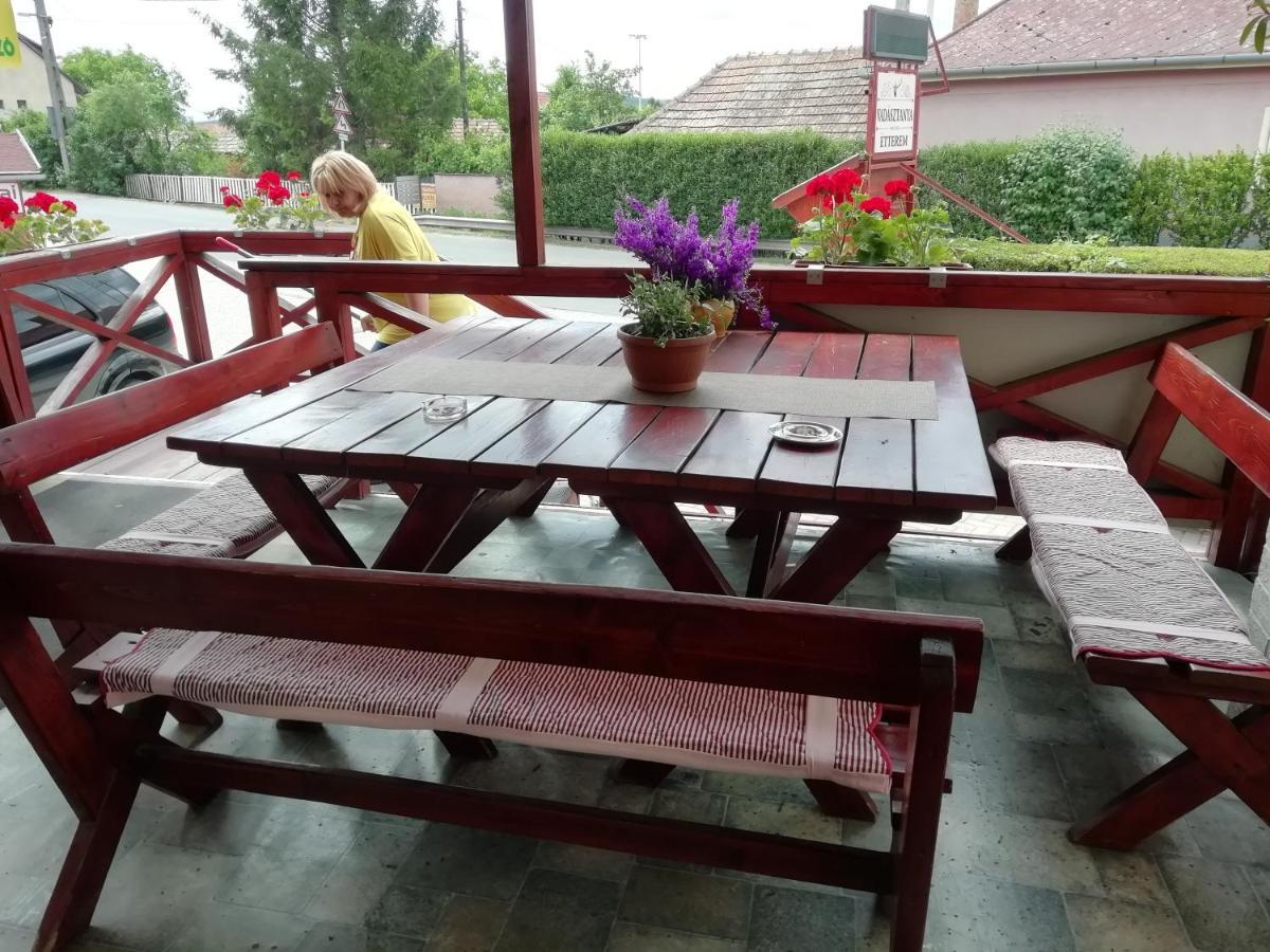 Vadasztanya Fogado Daire Egerszalók Dış mekan fotoğraf